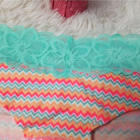 MEDIUM PINK Victoria's Secret Bandeau Bralette Set - Picture 10 of 11